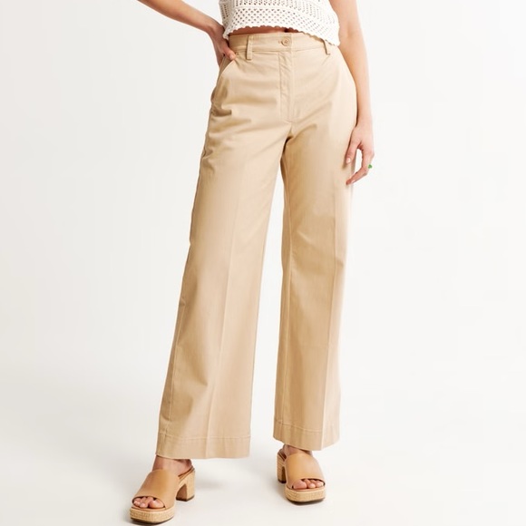 Abercrombie & Fitch Pants - Abercrombie & Fitch twill wide leg cropped pants in sand hue size 8